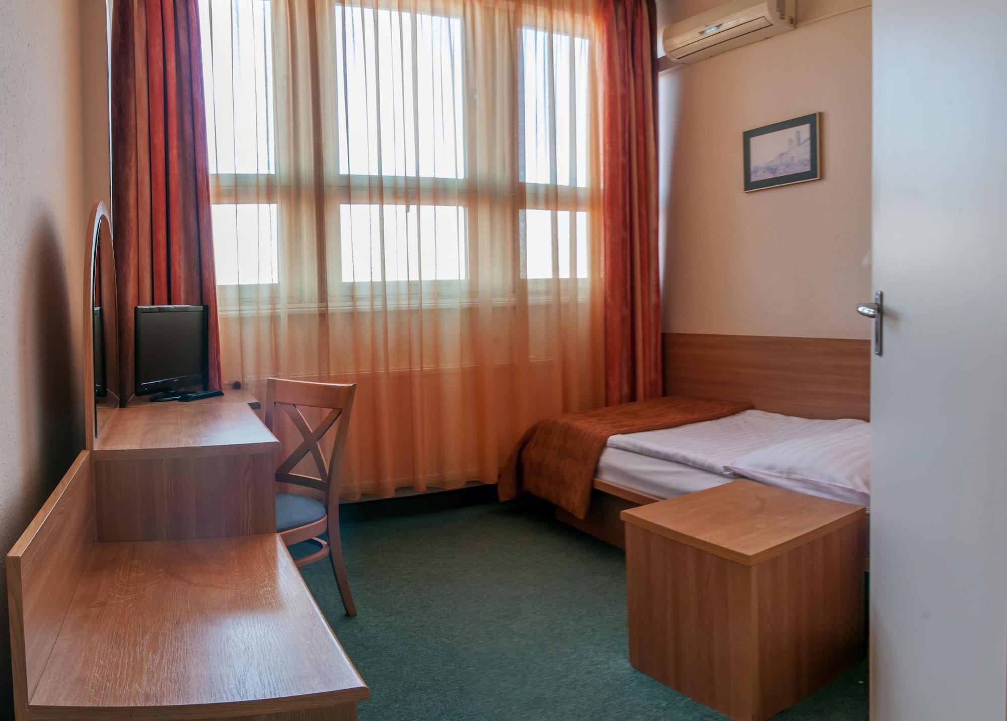 Hotel Eben Budapest Esterno foto