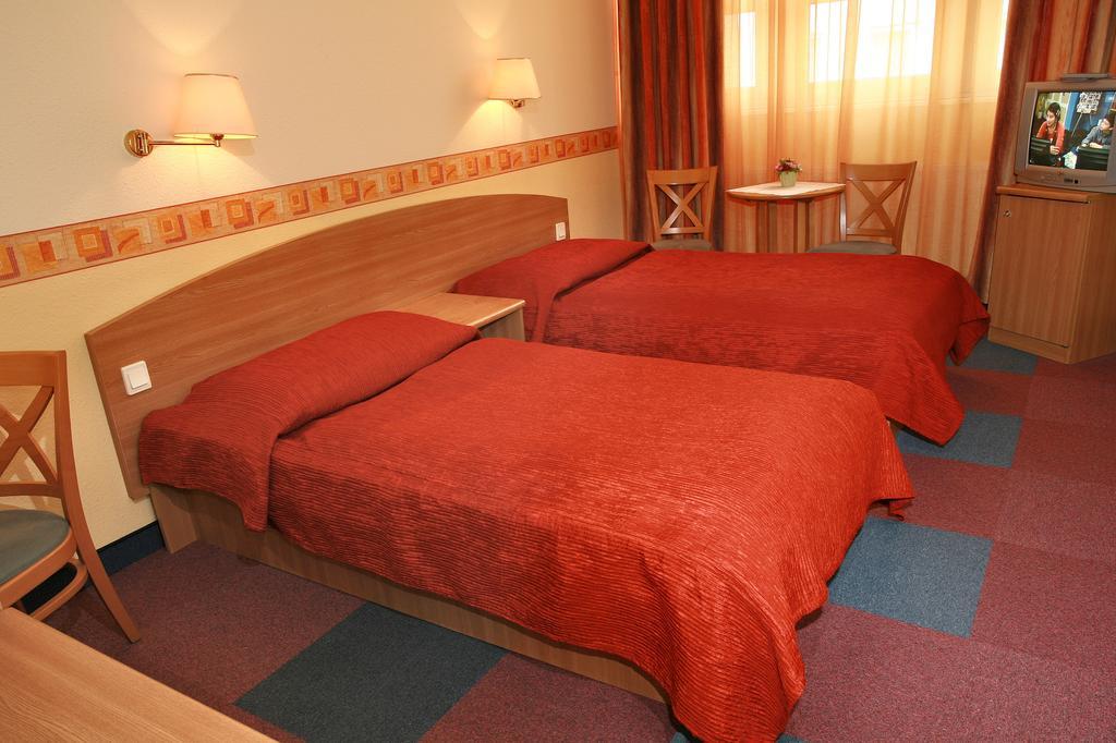 Hotel Eben Budapest Esterno foto